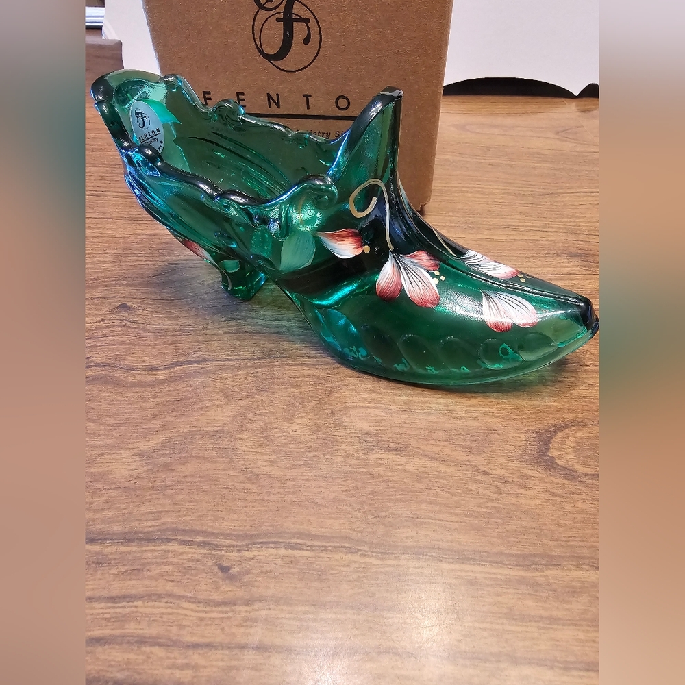 Fenton Vintage 2008 Emerald Green Floral Glass Slipper Shoe